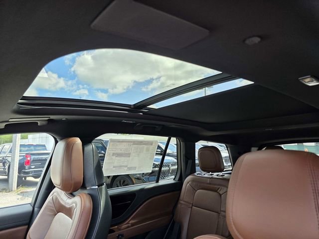 New 2025 Lincoln Aviator Reserve image 8