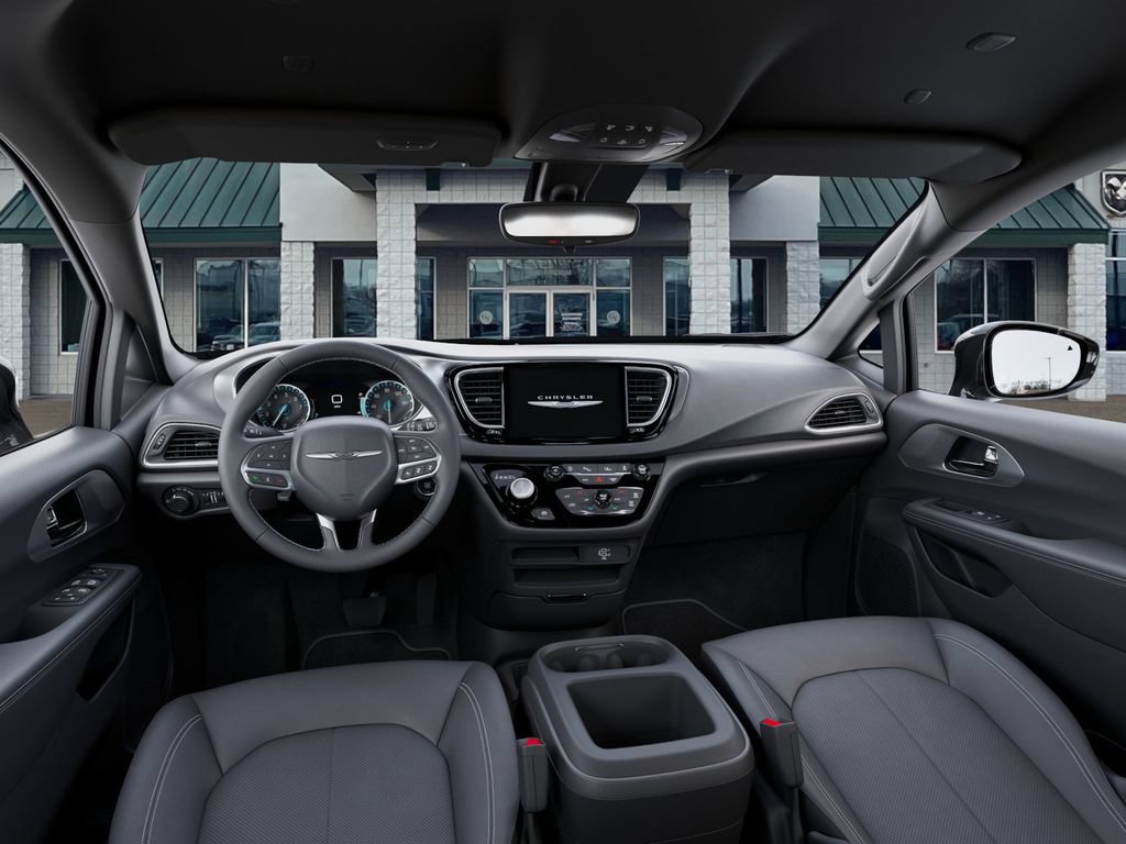 Used 2026 Chrysler Voyager LX FWD image 14