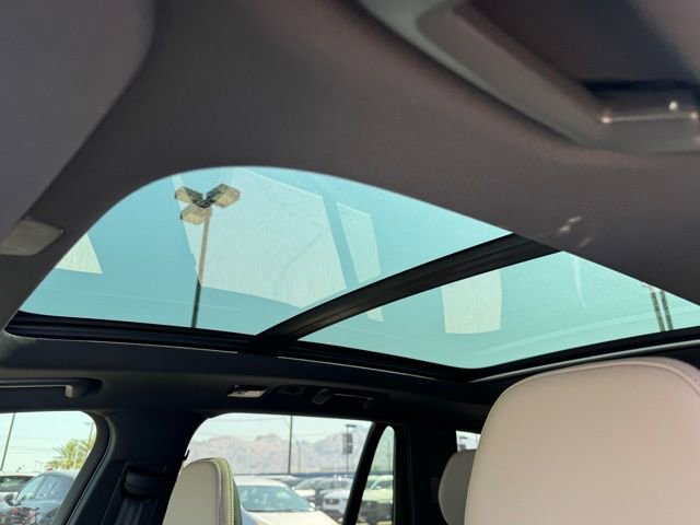 New 2026 Volvo XC90 T8 Plus w/ Protection Package image 19