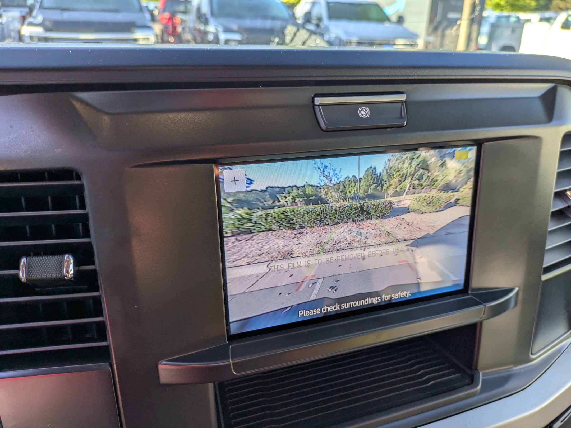 Certified 2025 Ford F250 XLT w/ F-250 >10K GVWR Package image 23