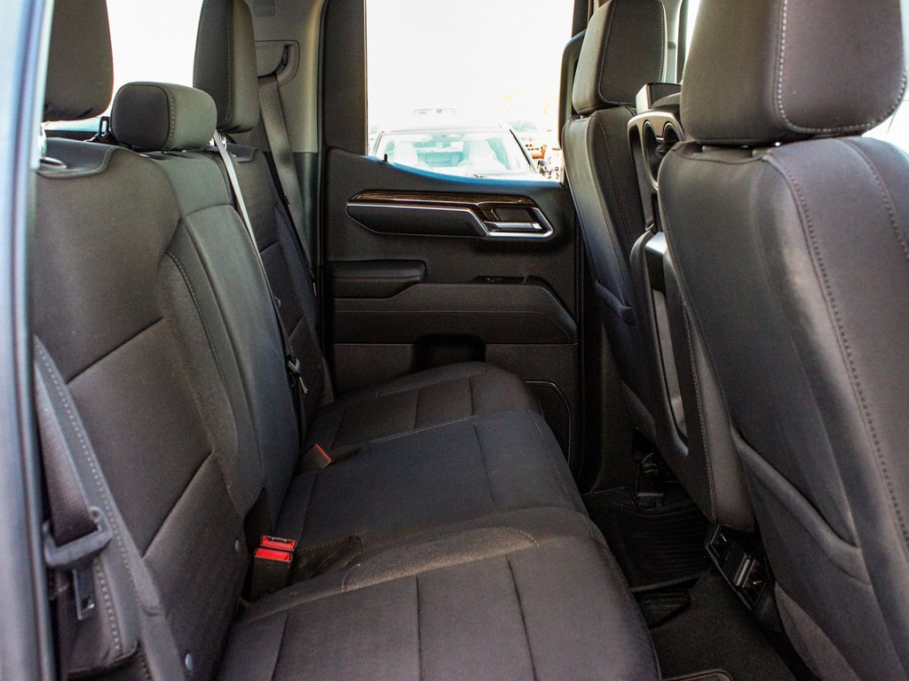 Used 2024 GMC Sierra 1500 Elevation image 35