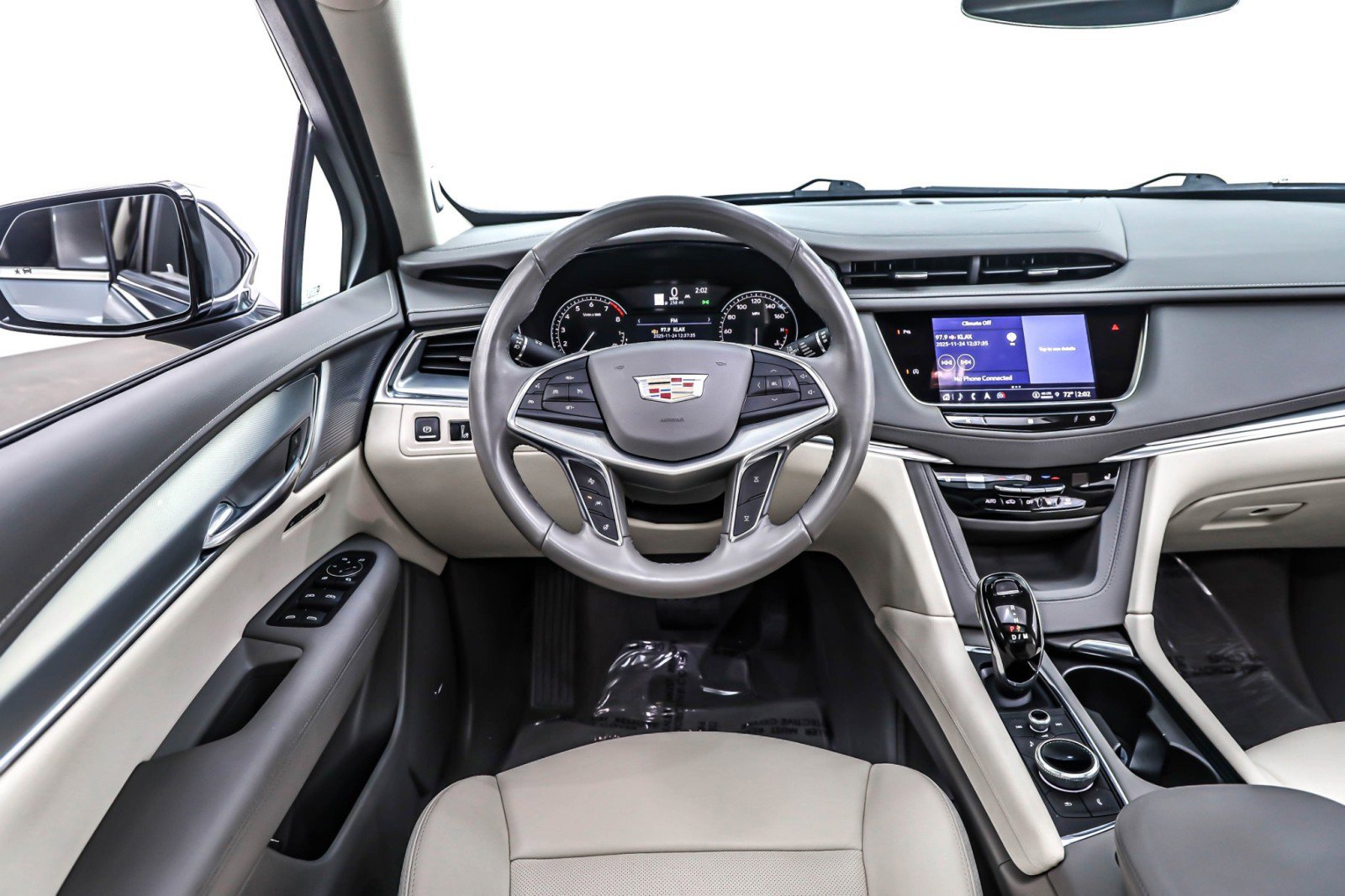 Used 2021 Cadillac XT5 Premium Luxury image 4