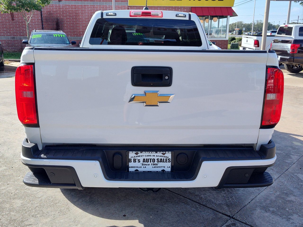 Used 2020 Chevrolet Colorado LT w/ Safety Package image 4