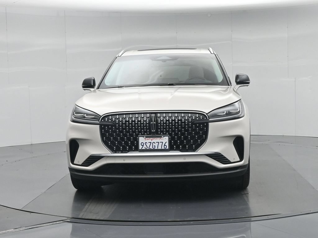 Used 2025 Lincoln Aviator Reserve w/ Equipment Group 201A AWD/4WD image 31