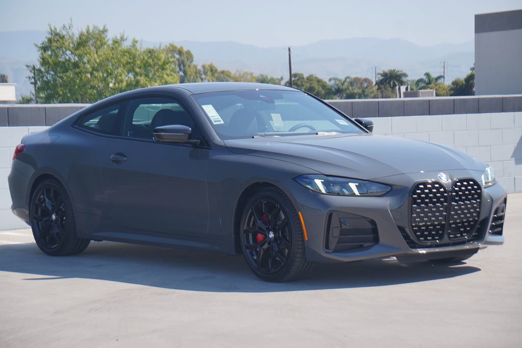 New 2026 BMW 430i Coupe w/ M Sport Package image 3