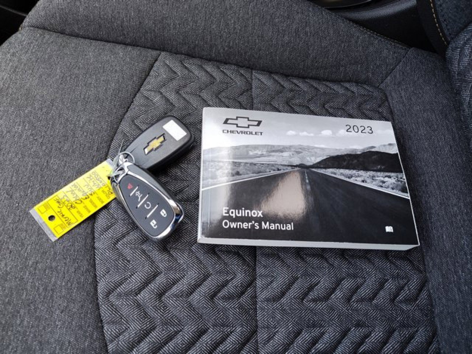 Used 2023 Chevrolet Equinox LT image 20