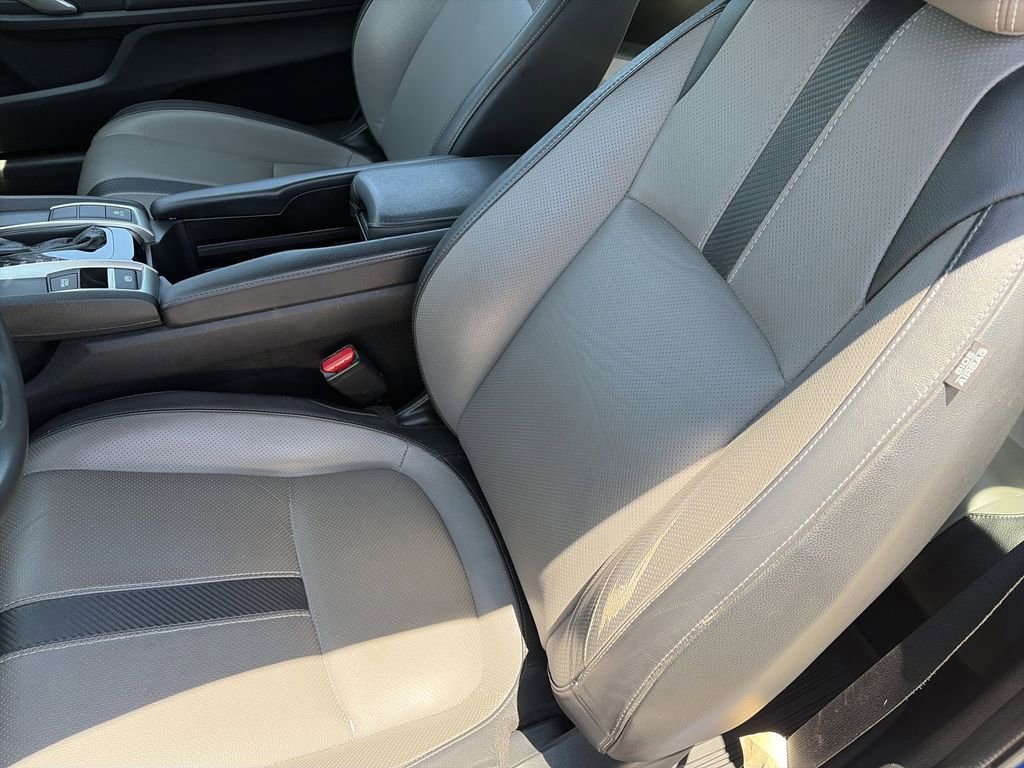 Used 2017 Honda Civic Touring image 12