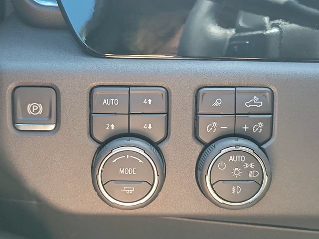 Used 2026 Chevrolet Silverado 1500 High Country AWD/4WD image 28