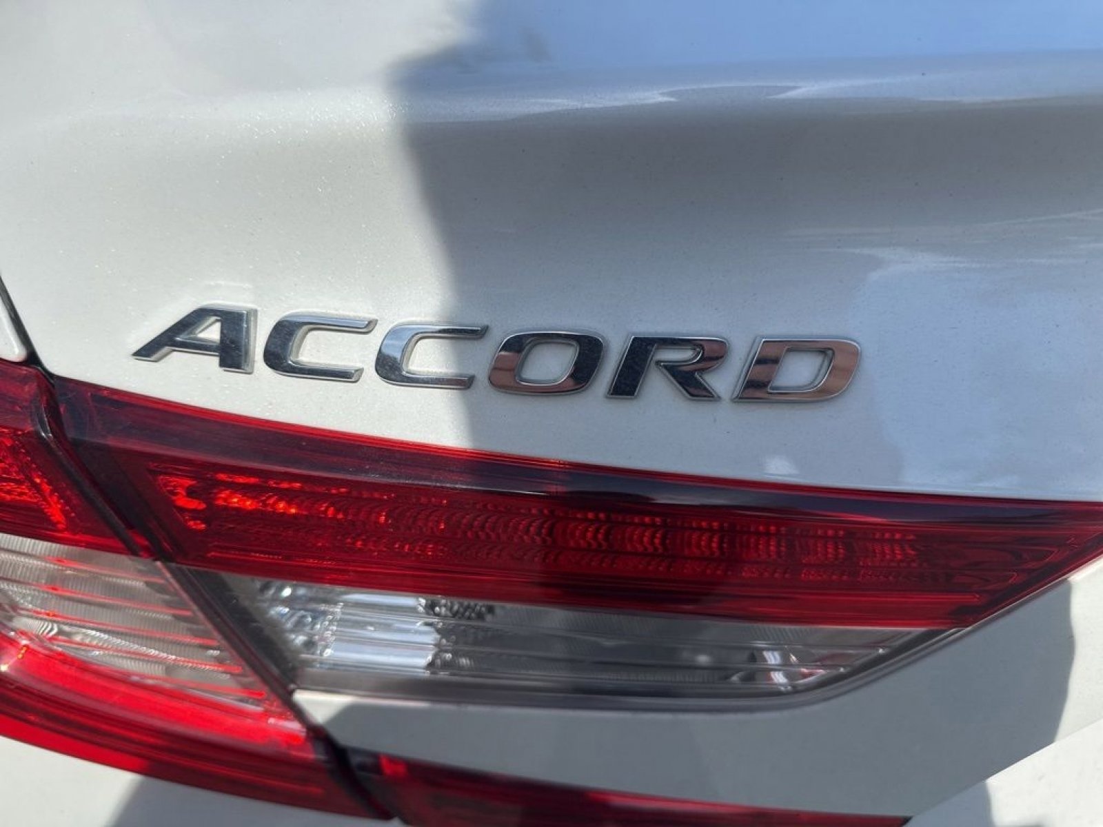 Used 2019 Honda Accord EX image 10