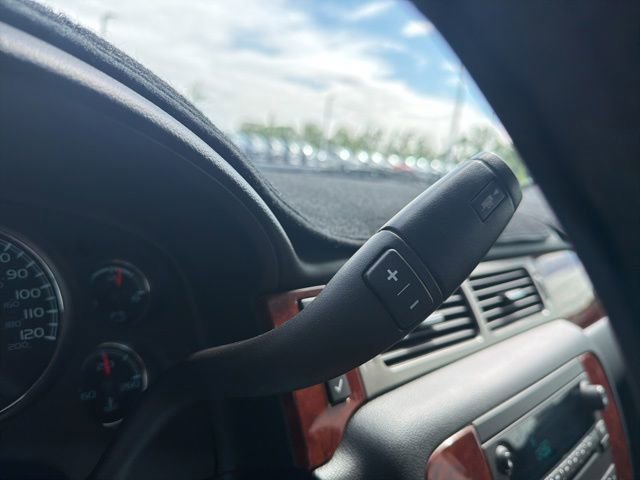 Used 2013 Chevrolet Avalanche LS w/ All-Star Edition AWD/4WD image 38