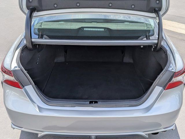 Used 2021 Toyota Camry SE FWD image 10