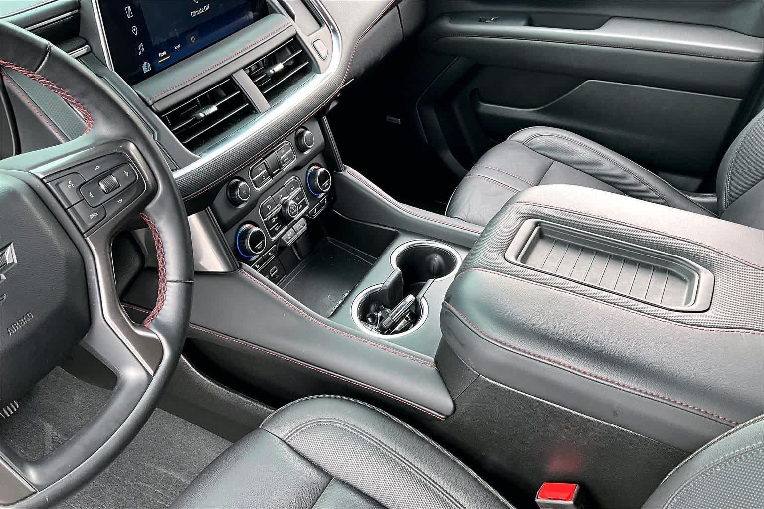 Used 2024 Chevrolet Tahoe RST w/ Luxury Package RWD image 17