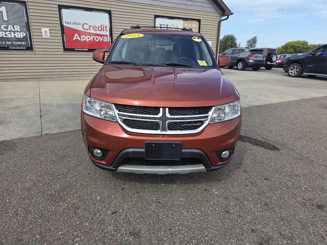 Used 2014 Dodge Journey SXT image 2