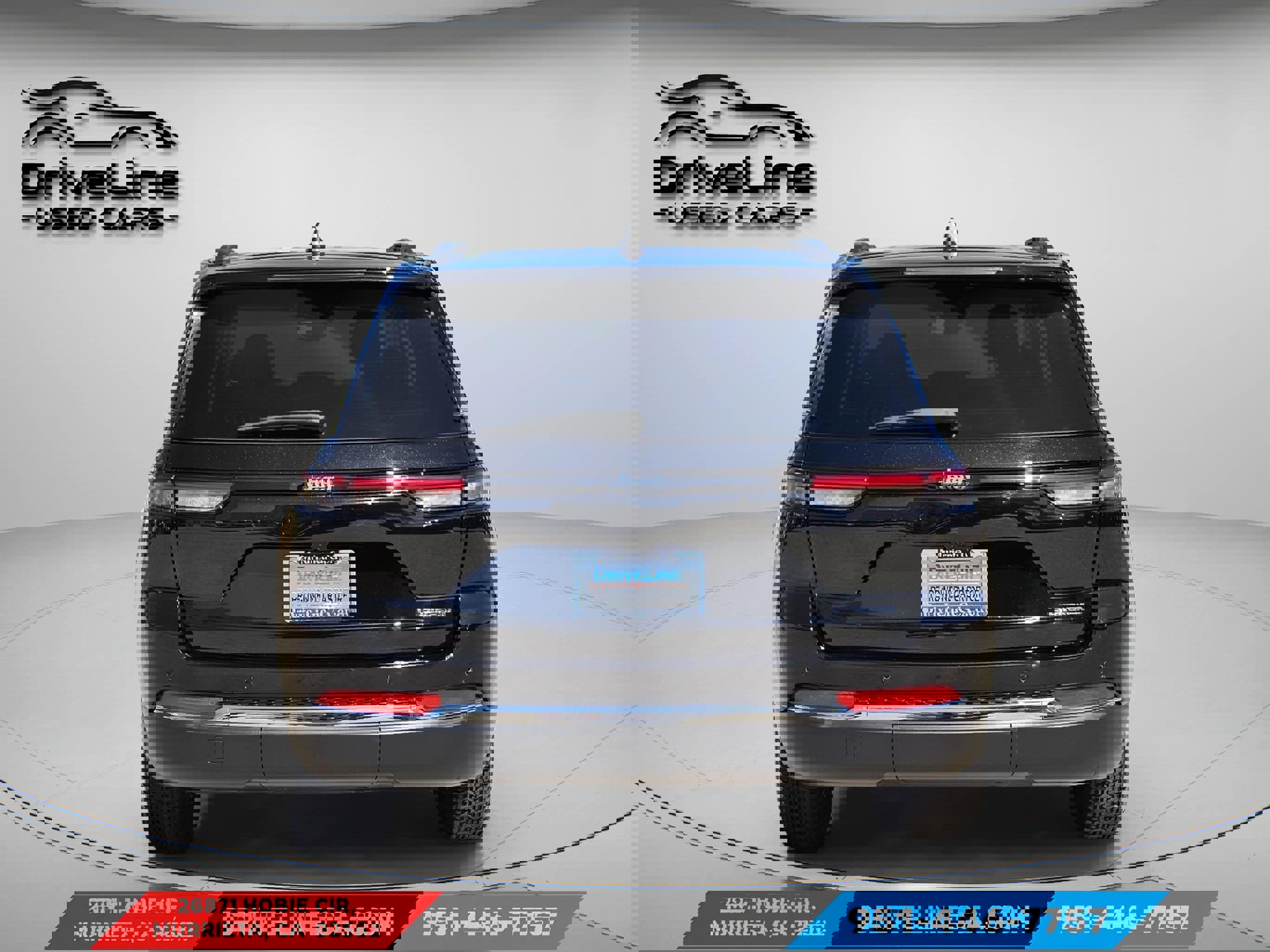 Used 2024 Jeep Grand Cherokee Laredo image 4