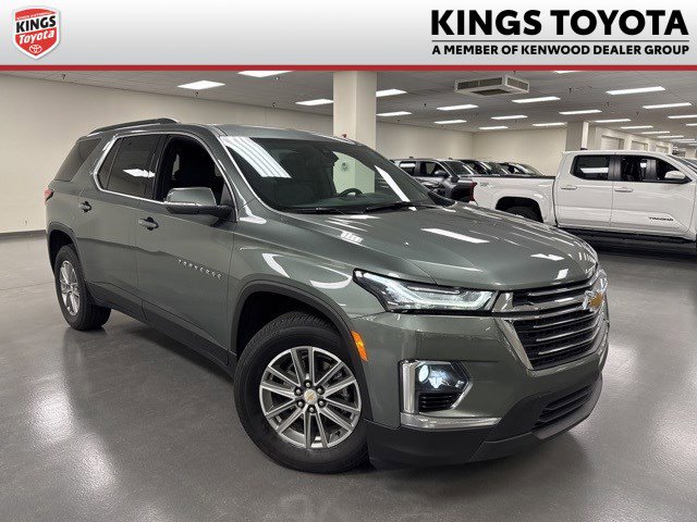 Used 2023 Chevrolet Traverse LT