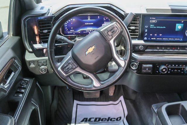 Used 2024 Chevrolet Silverado 2500 LT image 20