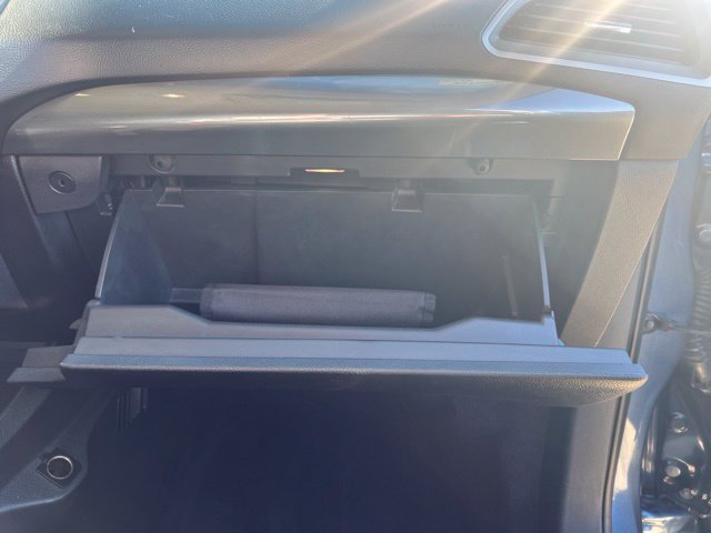 Used 2019 Ford Edge SE FWD image 34