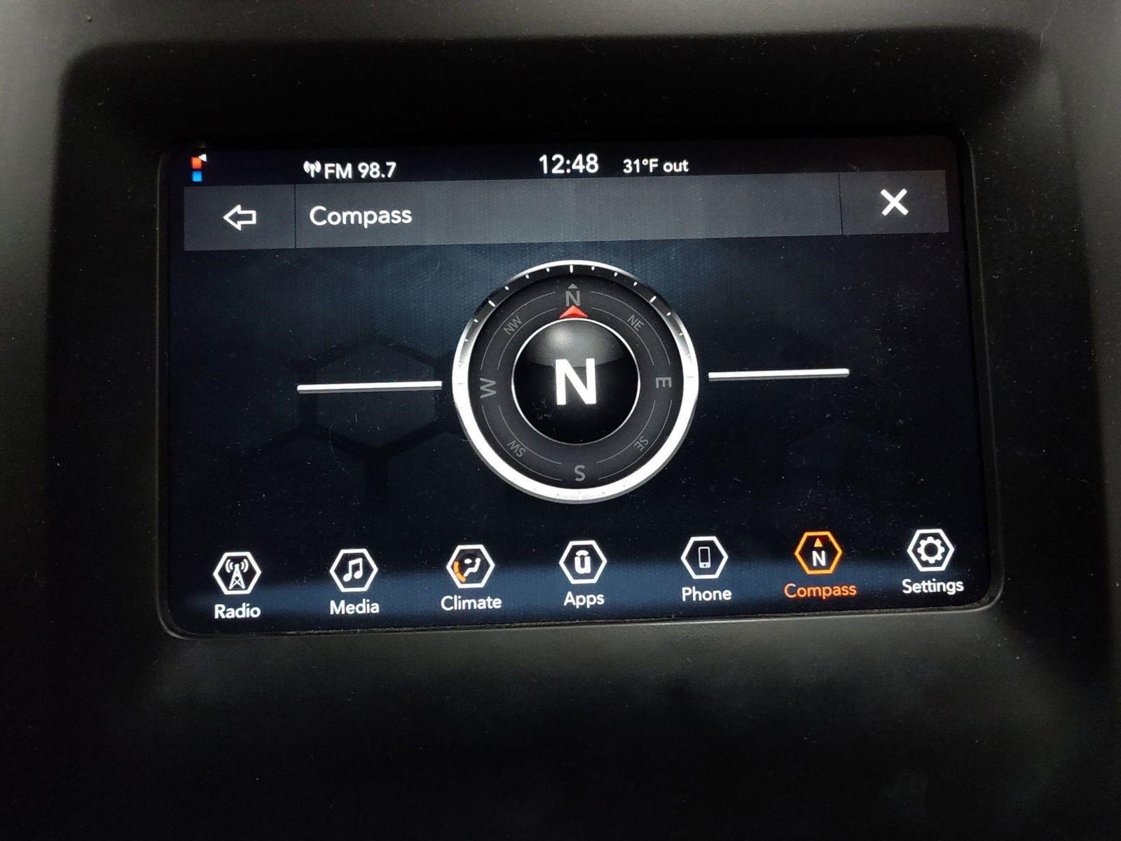 Used 2019 Jeep Cherokee Latitude Plus image 18