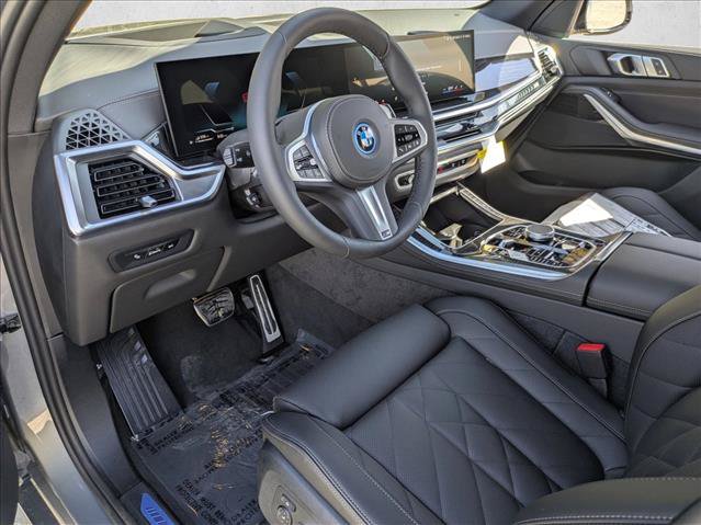 New 2026 BMW X5 xDrive50e w/ M Sport Package AWD/4WD image 3