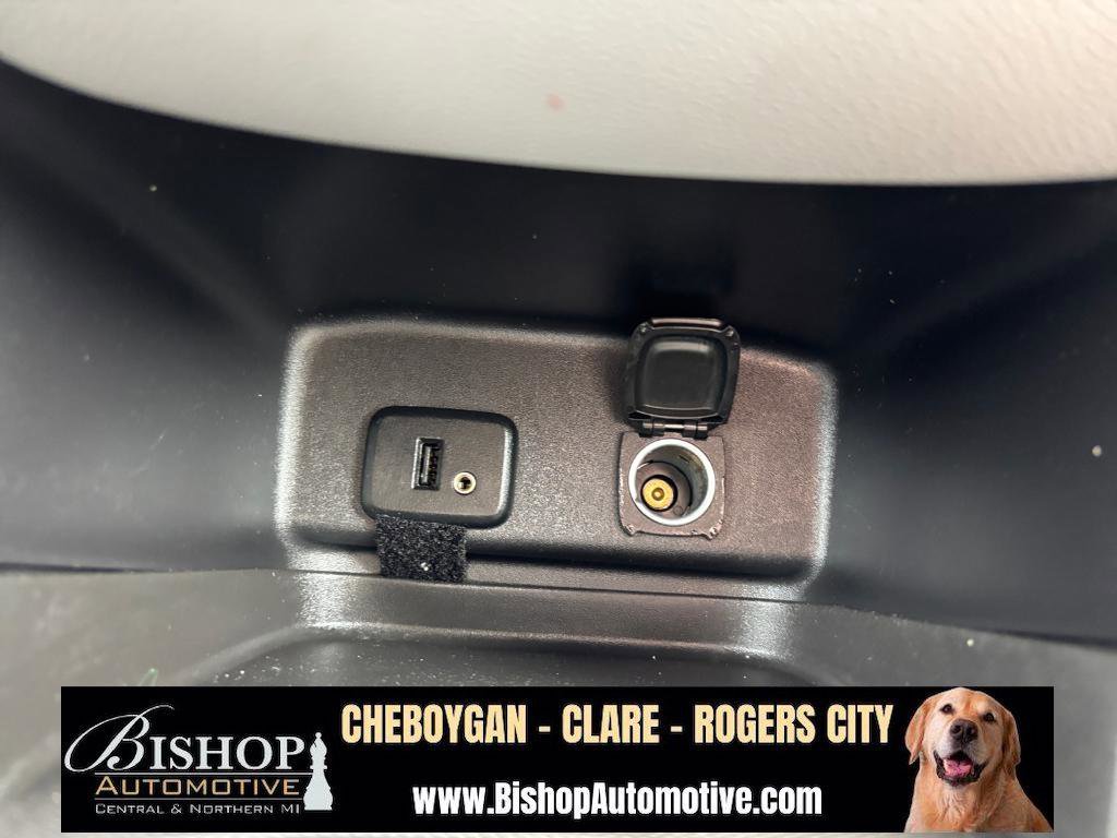 Used 2018 Chevrolet Equinox LT image 14