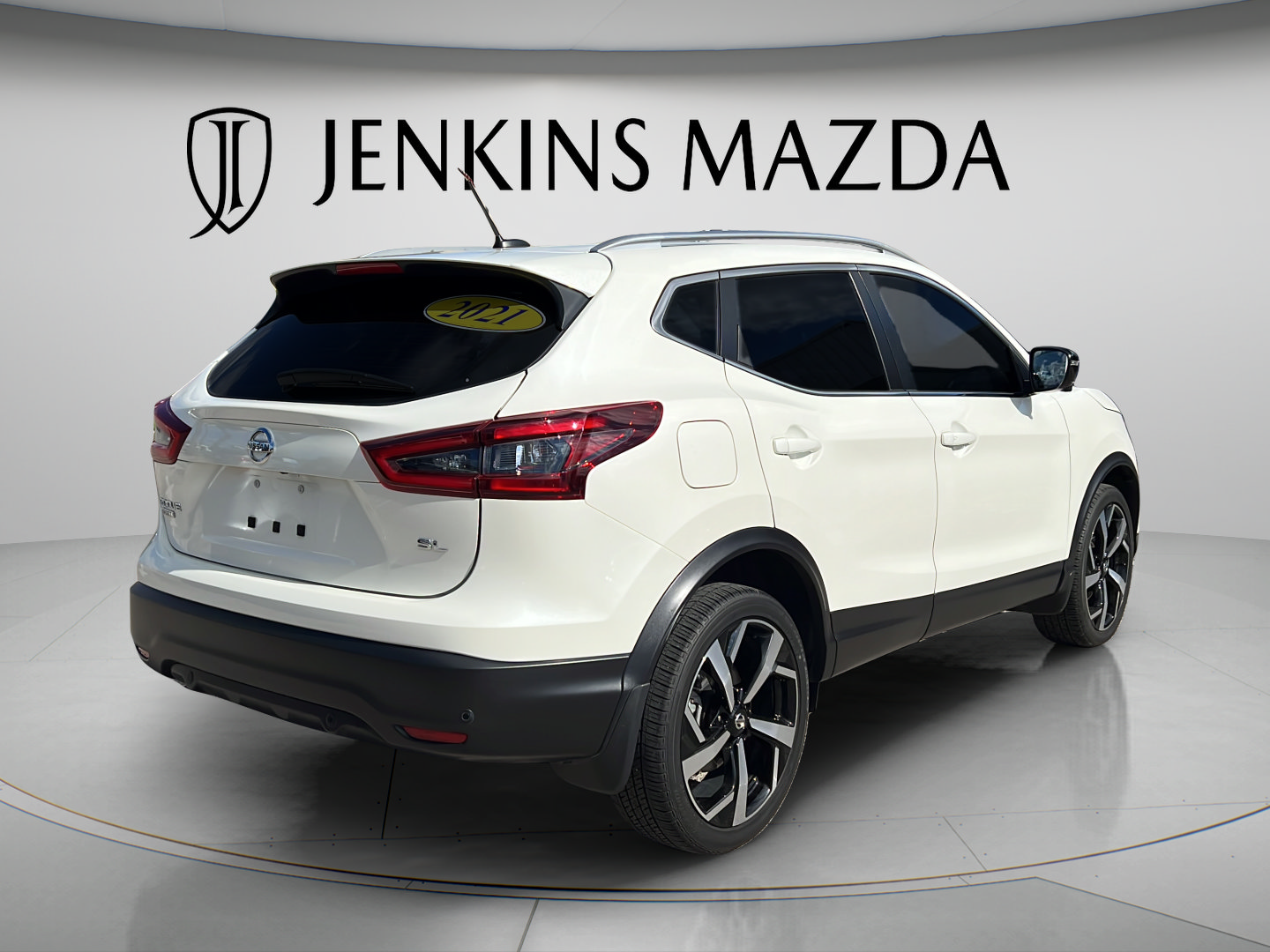 Used 2021 Nissan Rogue Sport SL w/ Premium Package FWD image 7