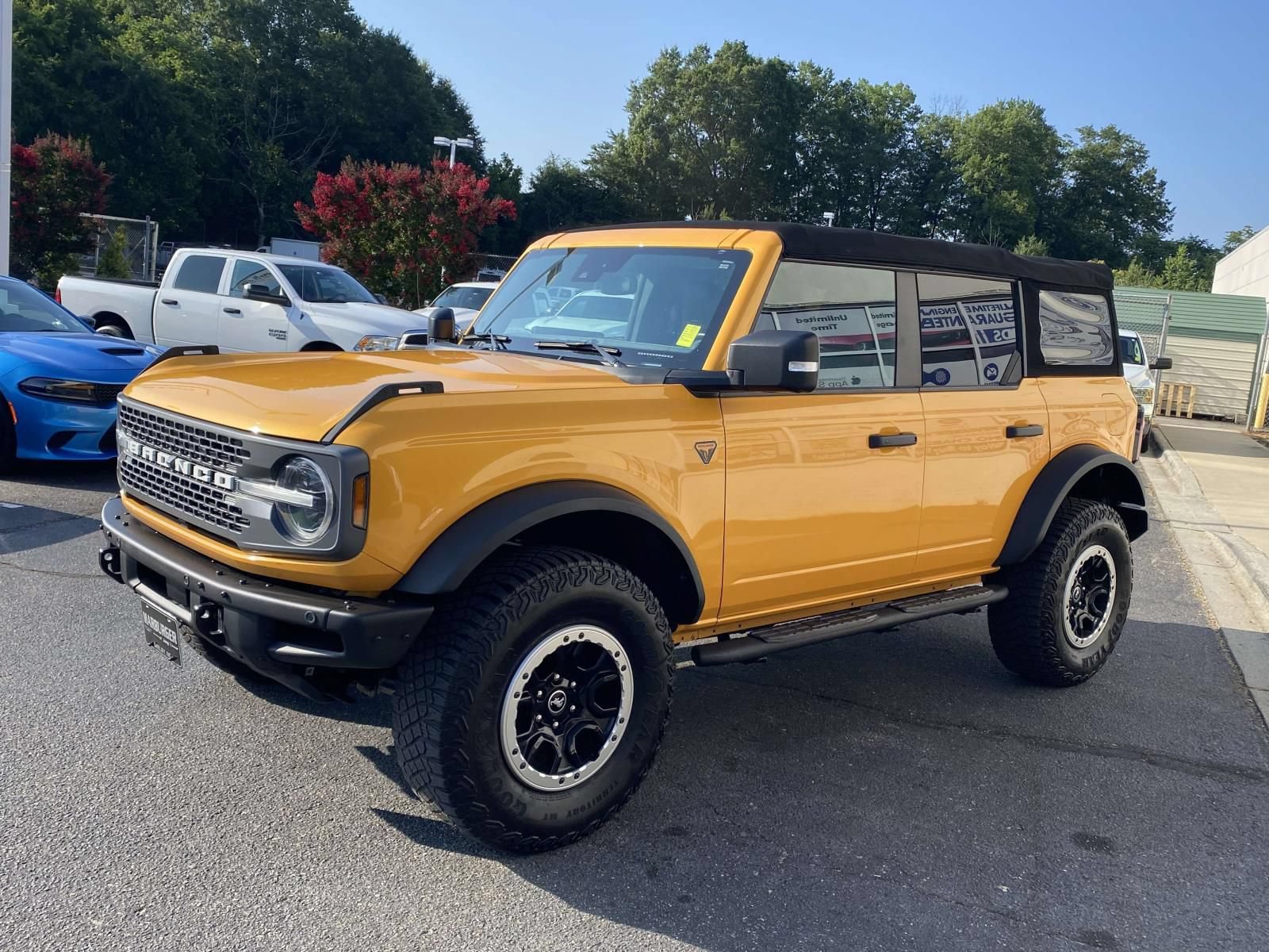 Used 2022 Ford Bronco Badlands AWD/4WD image 3