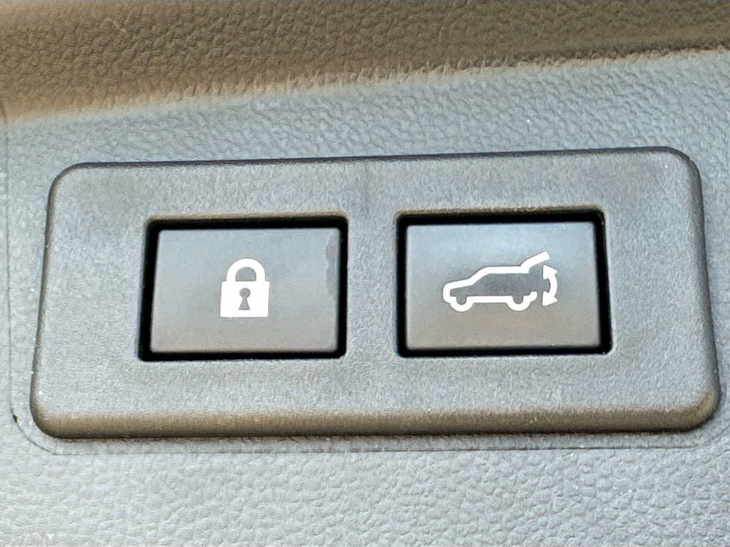 Used 2021 Subaru Outback Limited image 35