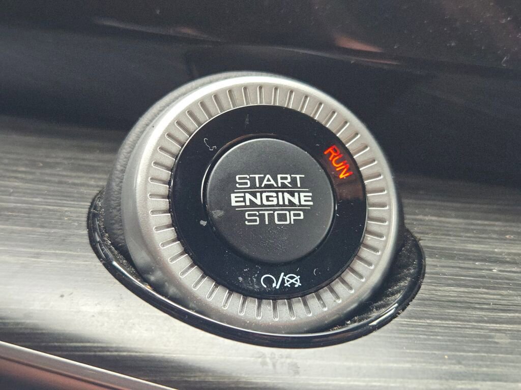 Used 2023 Jeep Wagoneer Series III w/ Preferred Equipment Group image 31