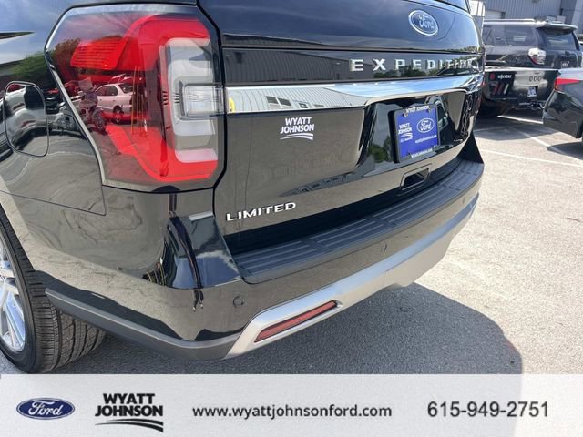 Used 2023 Ford Expedition Limited image 10