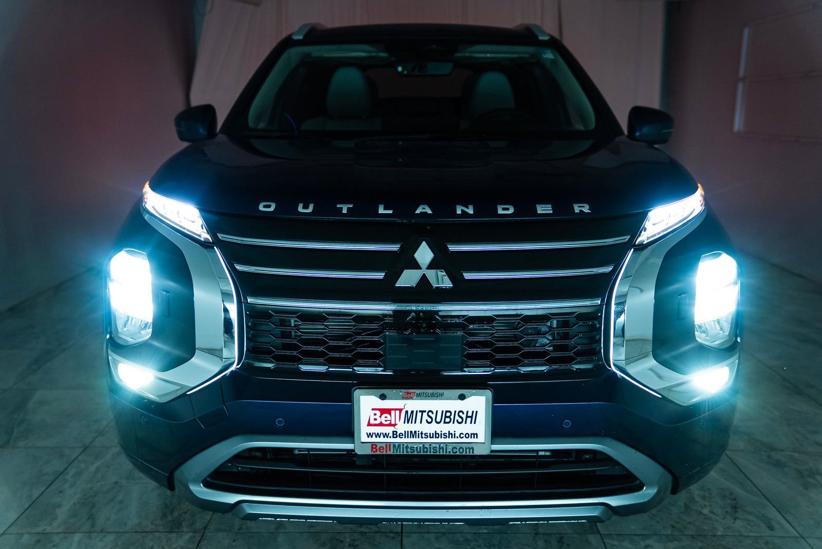 Used 2025 Mitsubishi Outlander SE image 37