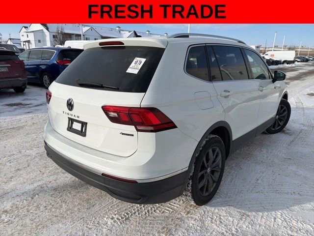 Used 2022 Volkswagen Tiguan SE image 6