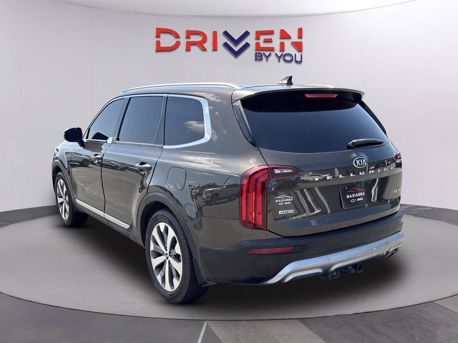 Used 2020 Kia Telluride EX w/ EX Premium Package AWD/4WD image 6