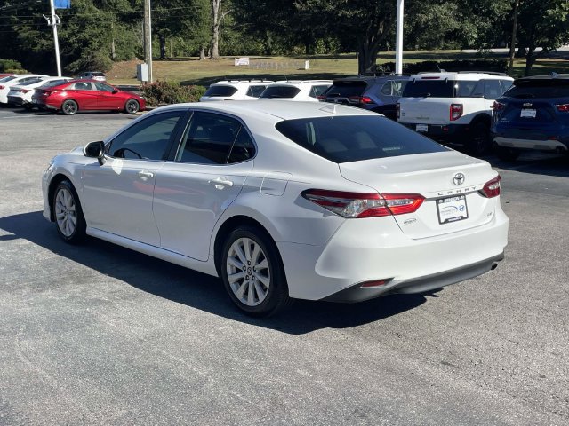 Used 2019 Toyota Camry LE FWD image 4