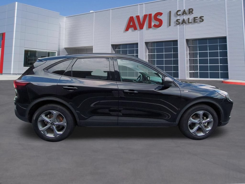 Used 2025 Ford Escape ST-Line FWD image 5
