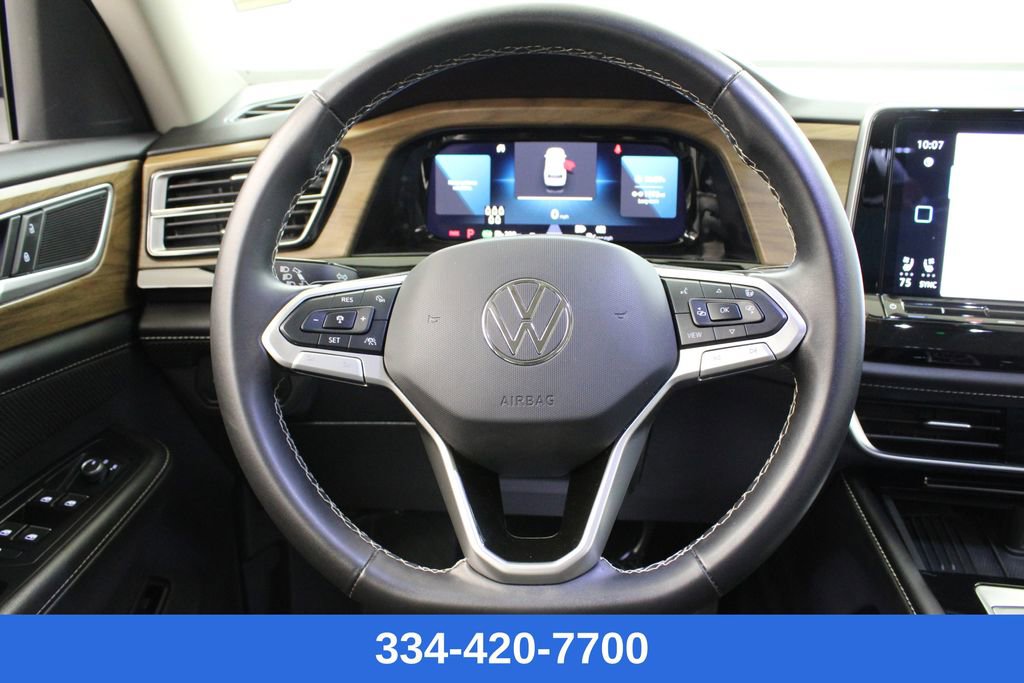 Certified 2025 Volkswagen Atlas SE image 22