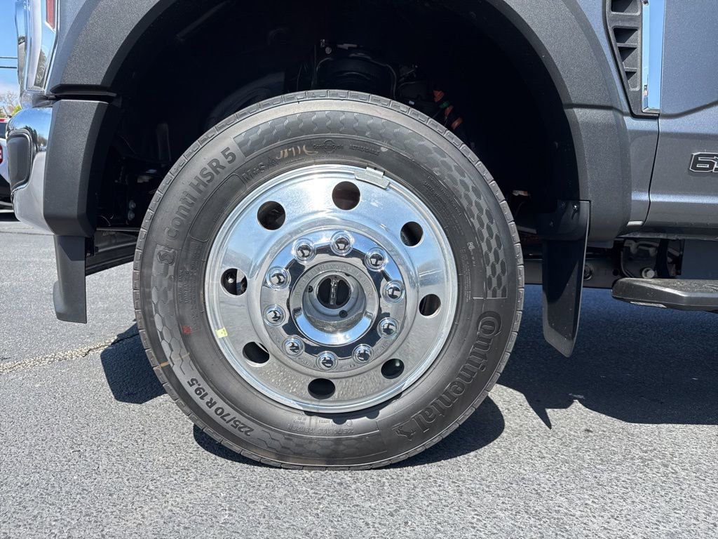 New 2026 Ford F450 Lariat image 41