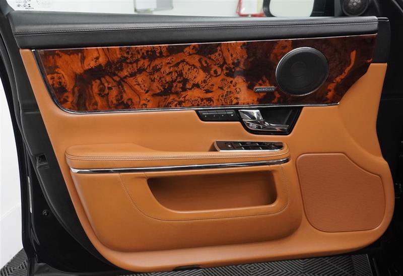 Used 2013 Jaguar XJ L Portfolio AWD/4WD image 24