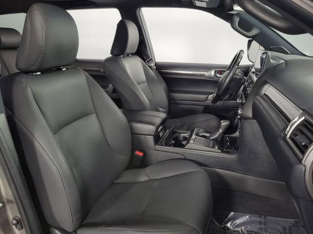 Used 2023 Lexus GX 460 Premium w/ Premium Package image 16