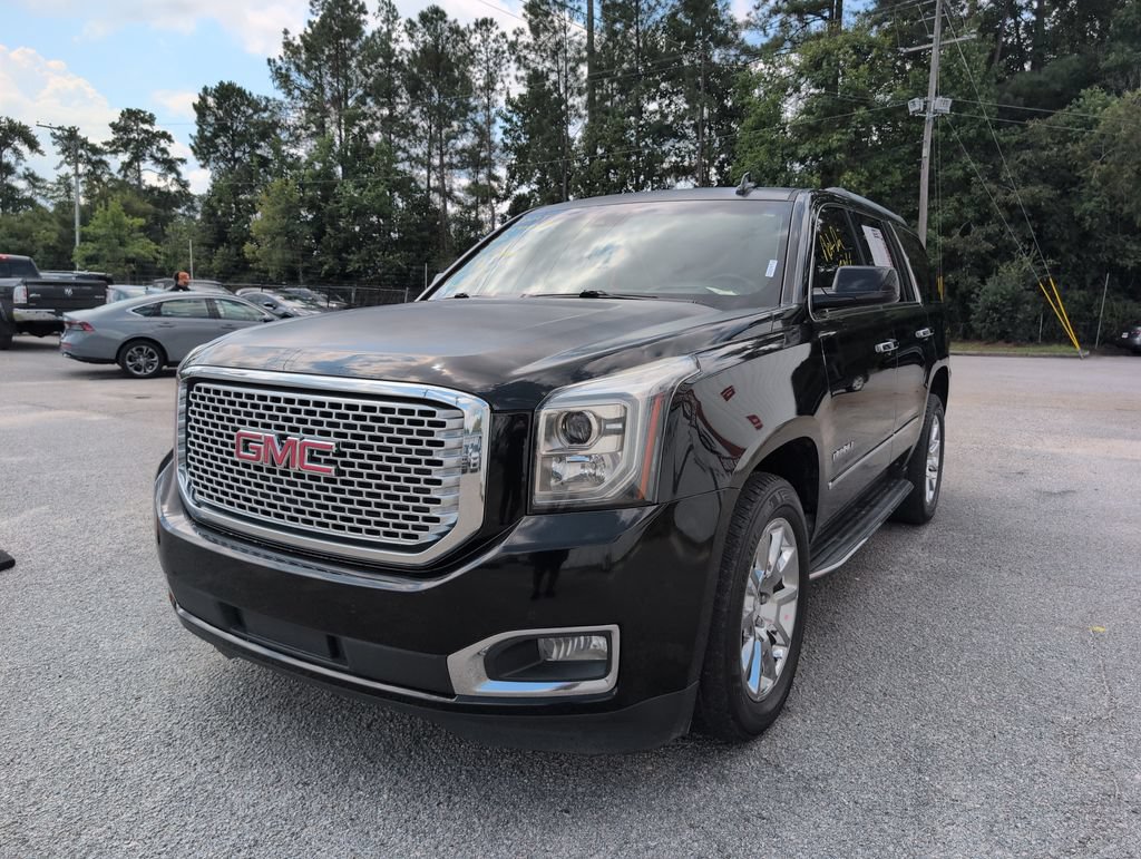 Used 2017 GMC Yukon Denali w/ Open Road Package AWD/4WD image 4