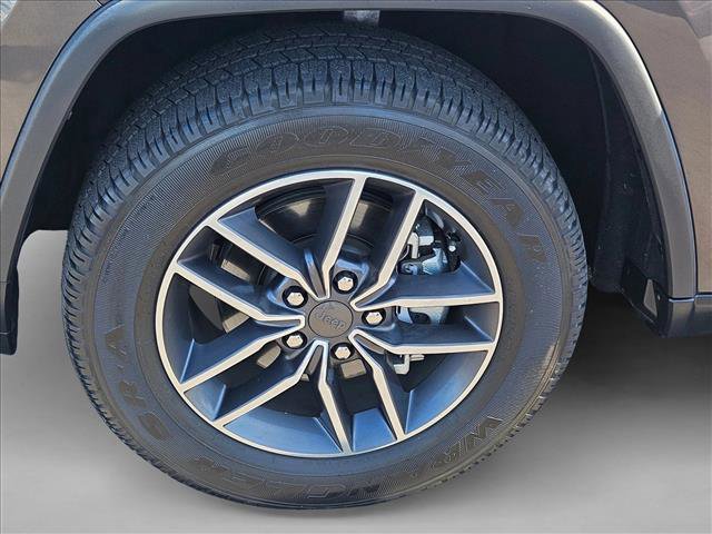 Used 2020 Jeep Grand Cherokee Limited w/ Luxury Group II RWD image 24