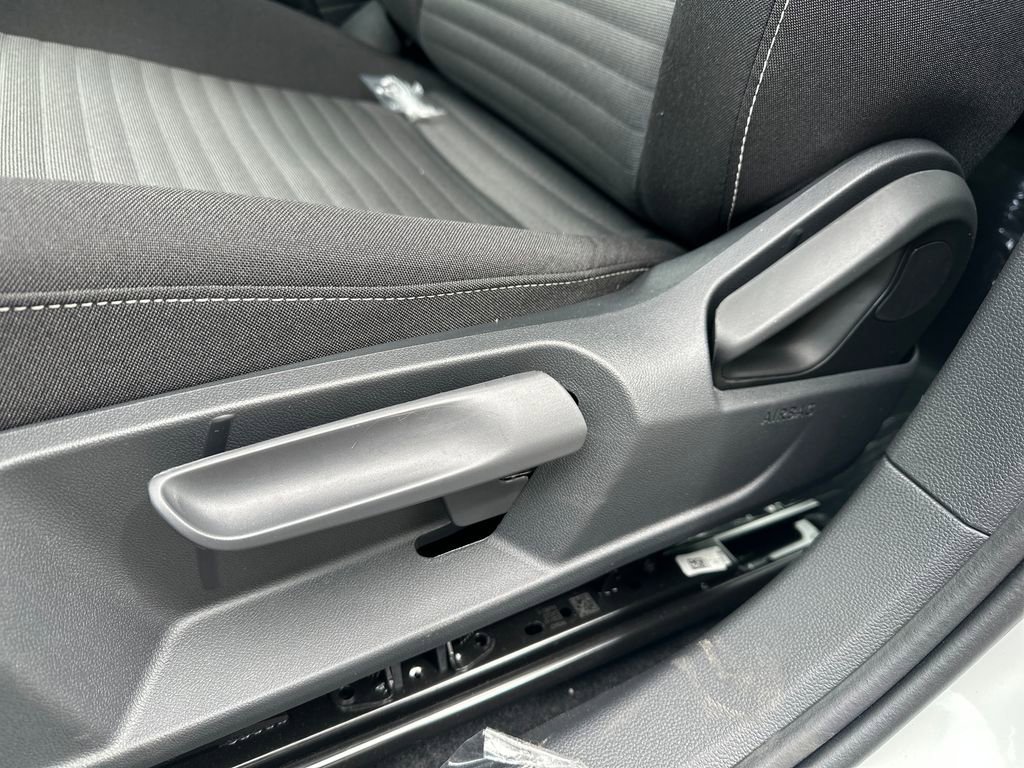 New 2026 Volkswagen Jetta S image 4