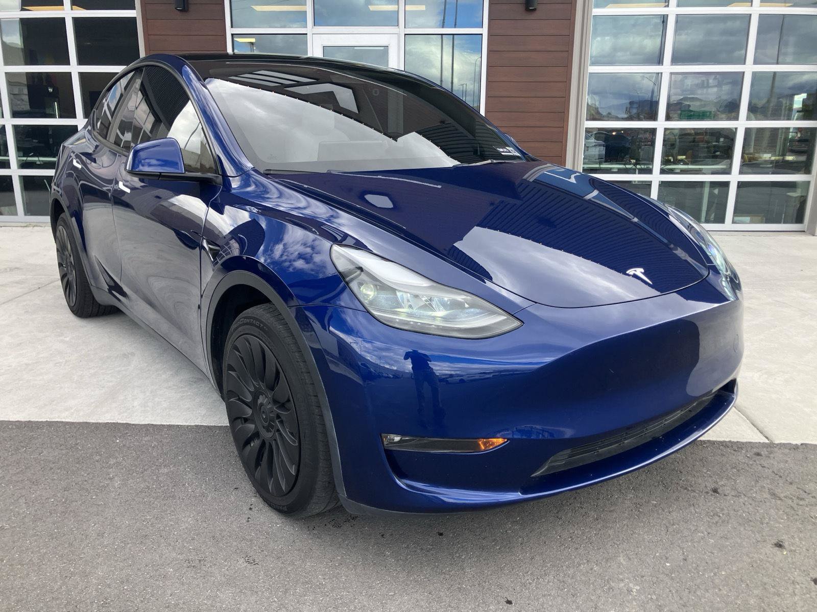 Used 2023 Tesla Model Y Long Range AWD/4WD image 2
