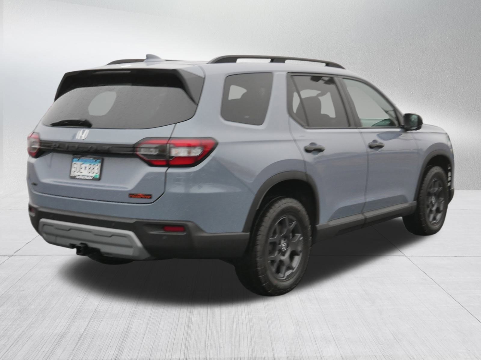 Certified 2025 Honda Pilot TrailSport image 7