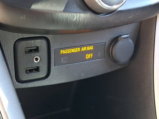 Used 2019 Chevrolet Trax LT w/ LT Convenience Package FWD image 23
