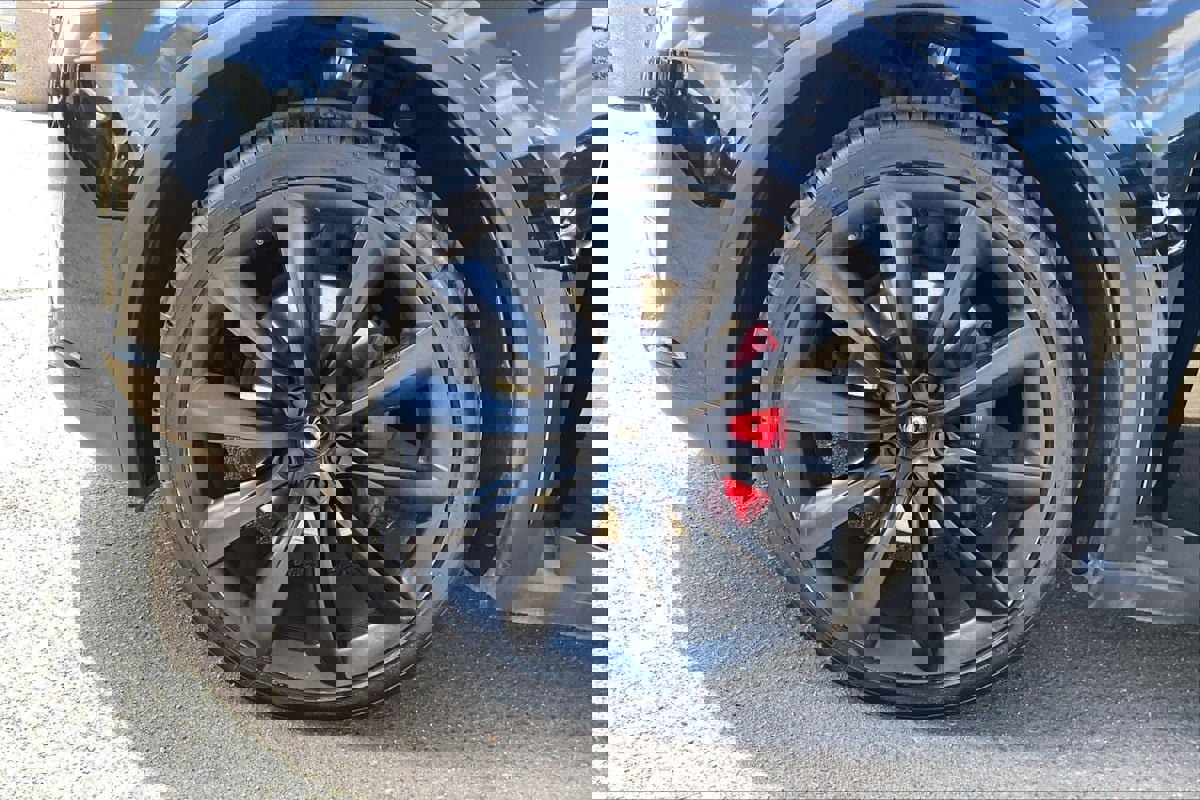 Used 2021 Tesla Model X Performance image 4