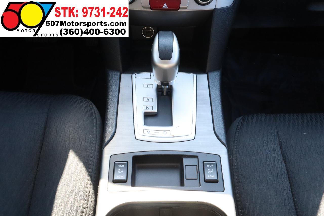 Used 2010 Subaru Outback 2.5i Premium AWD/4WD image 19