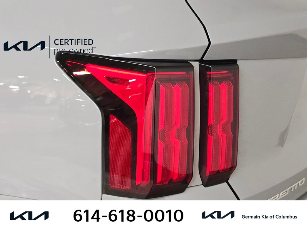 Certified 2023 Kia Sorento SX image 16