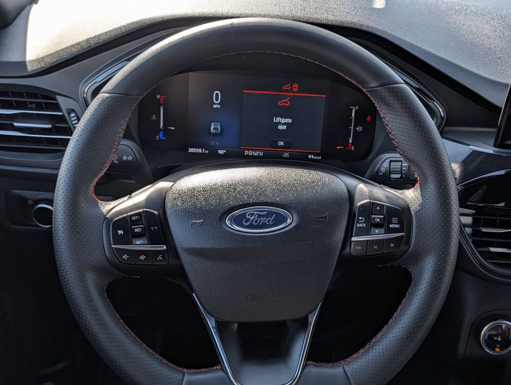 Used 2025 Ford Escape ST-Line FWD image 13
