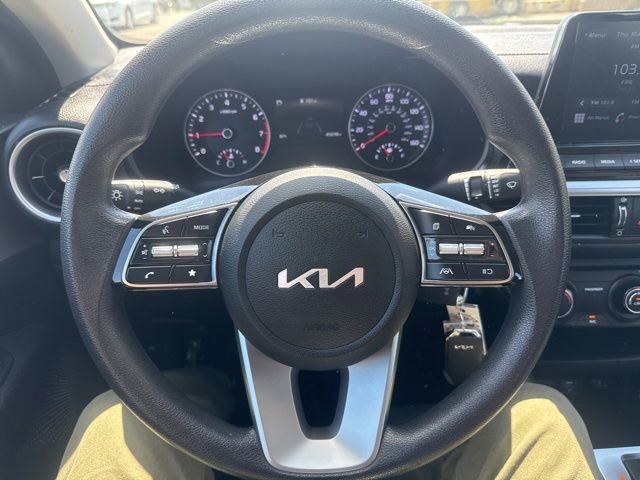 Used 2022 Kia Forte LXS image 12