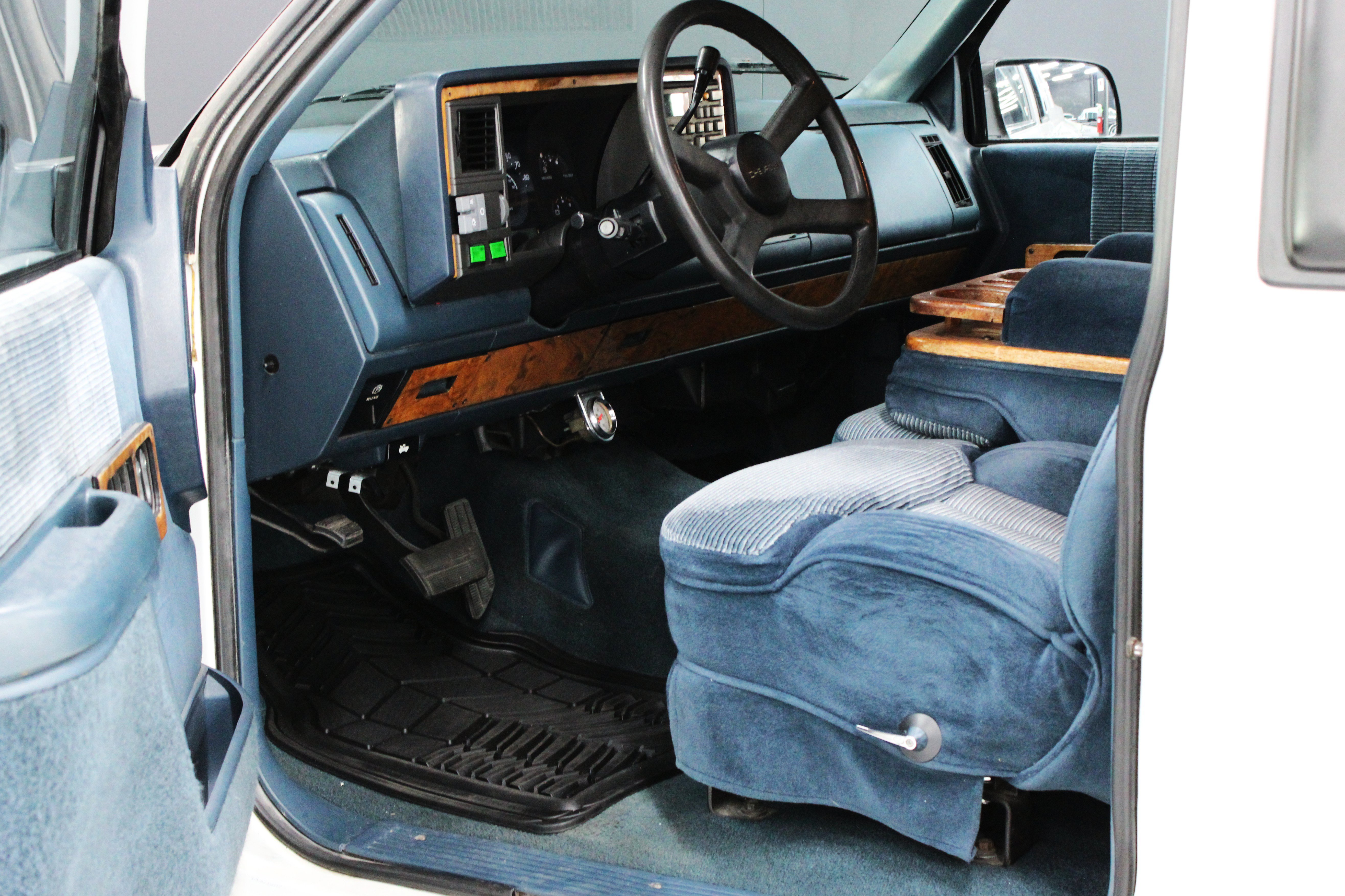 Used 1990 Chevrolet Silverado 1500 2WD Extended Cab image 4